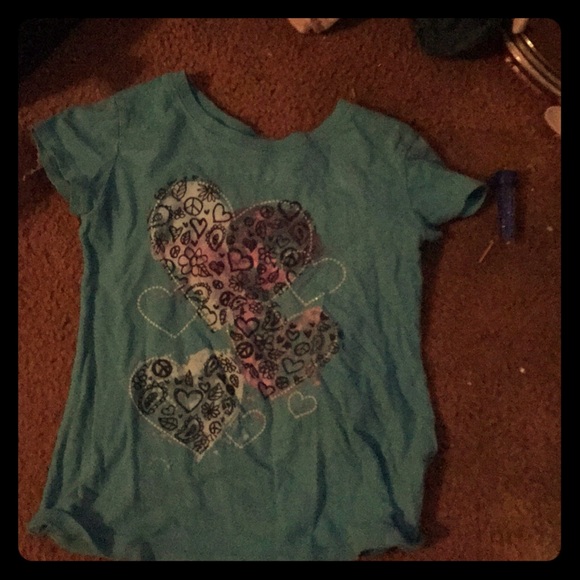 A shart - Picture 1 of 1